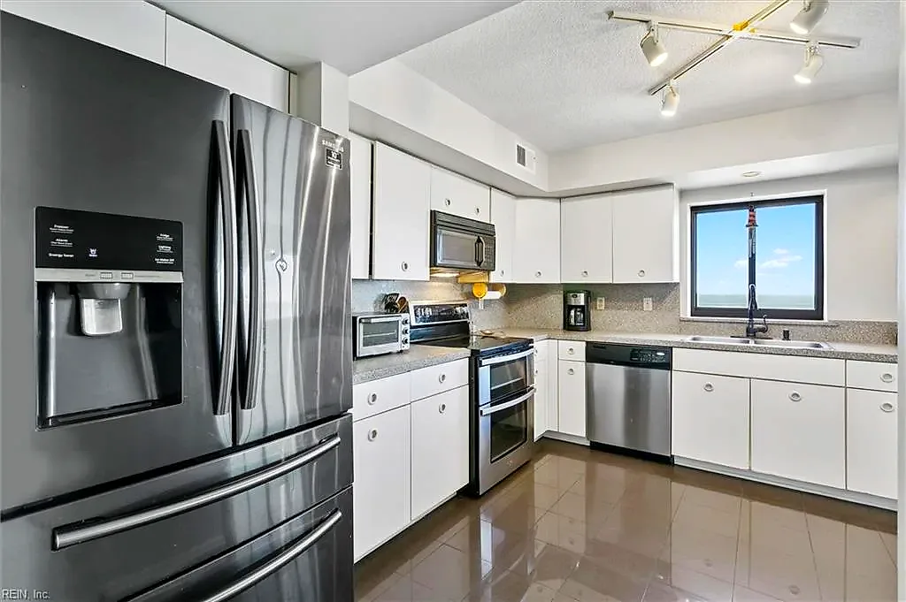 7505 River RD #12G, NEWPORTNEWS VA 23607 thumb 7