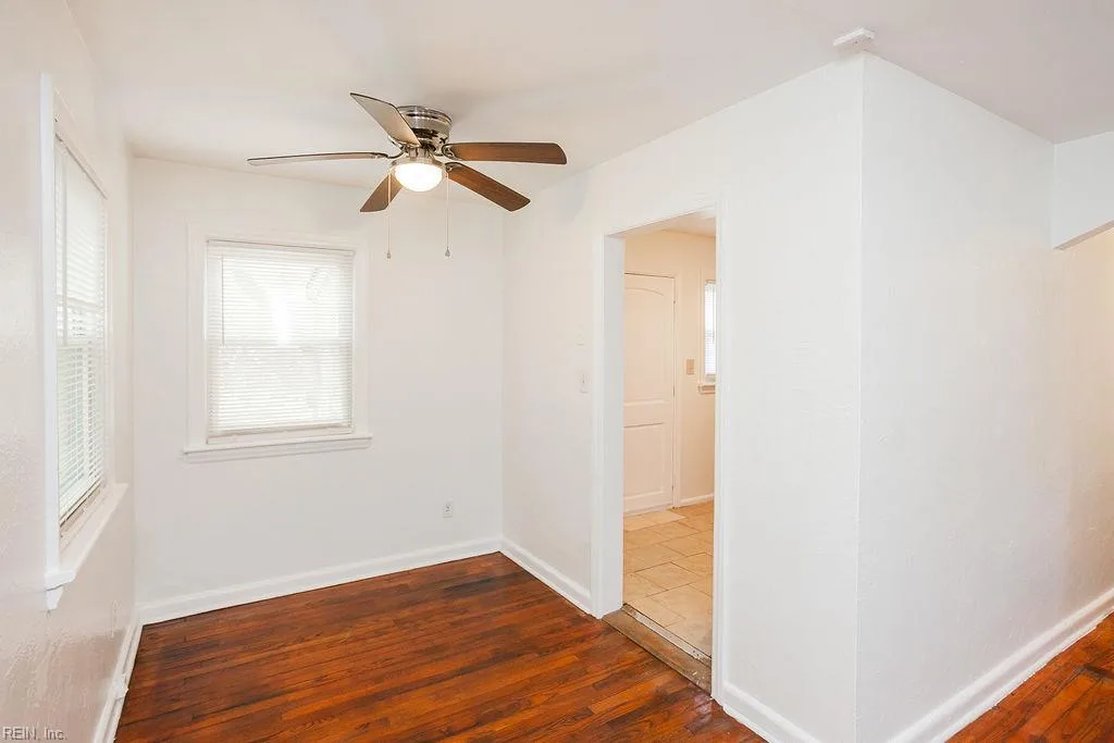 593 Thole ST, NORFOLK VA 23505 thumb 11