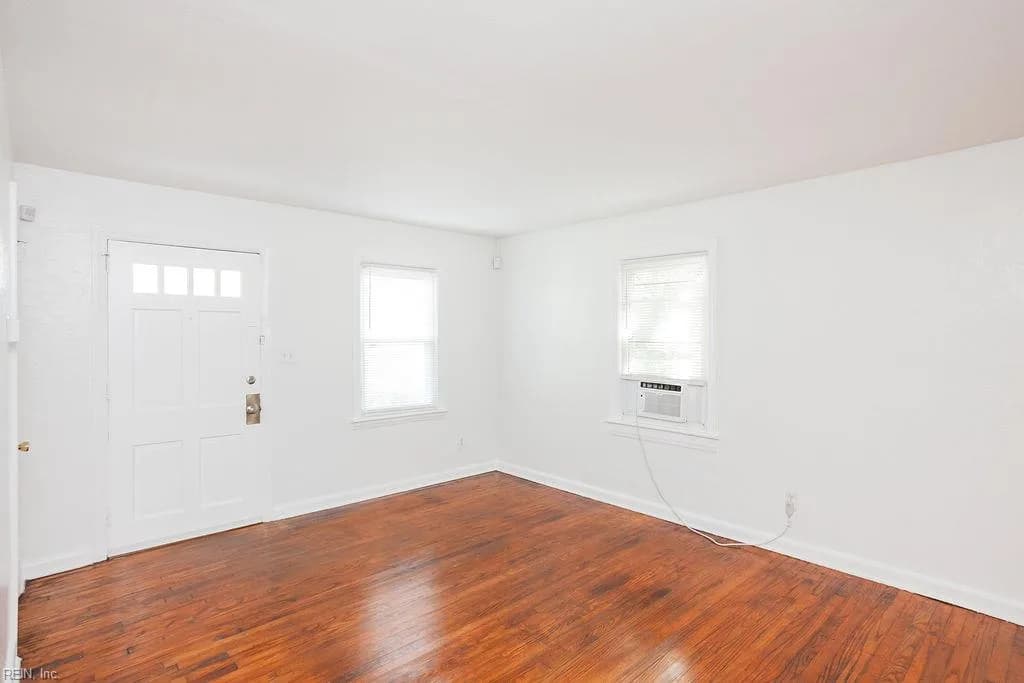 593 Thole ST, NORFOLK VA 23505 thumb 10