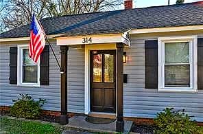 314 Cooper St NONE, HAMPTON VA 23669 - Photo 2