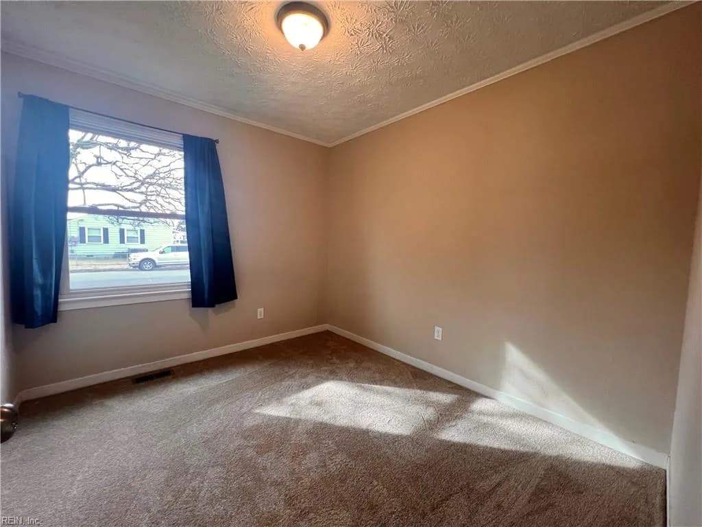 201 Courtney DR, HAMPTON VA 23669 thumb 6