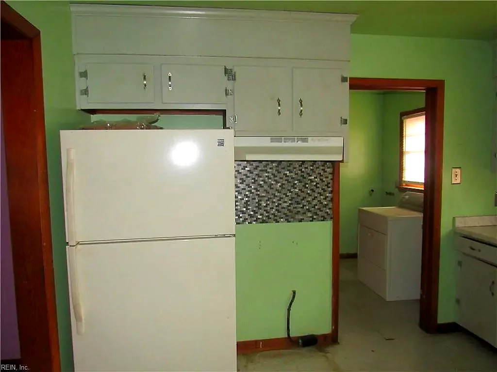 10 W Walker RD, HAMPTON VA 23666 thumb 8