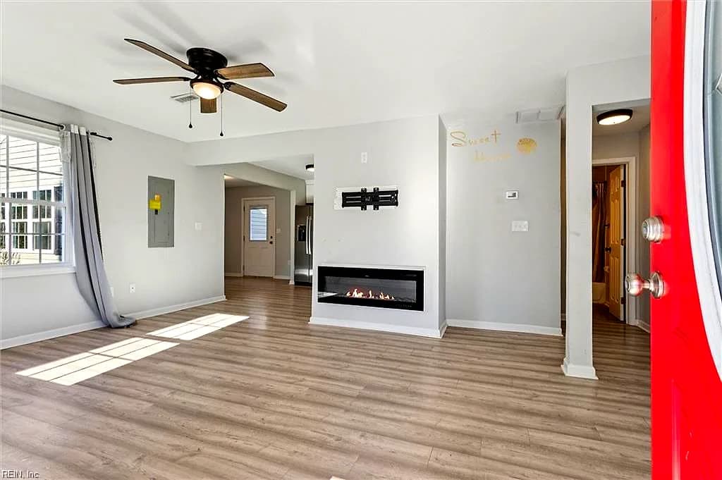 35 Westover ST, HAMPTON VA 23669 - Photo 4