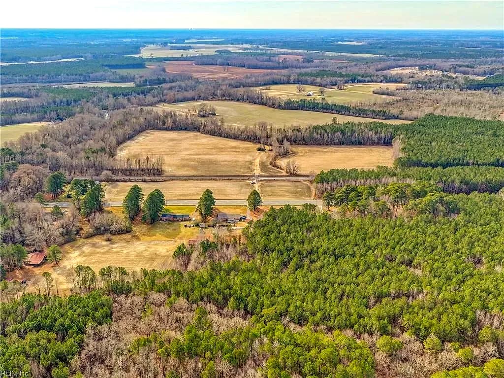 8189 Windsor BLVD, ZUNI VA 23898 - Photo 5