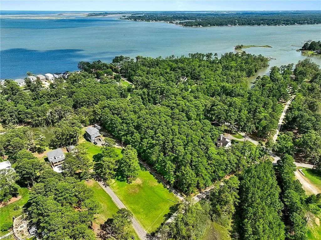 106 Anchor DR, YORKTOWN VA 23692 thumb 11