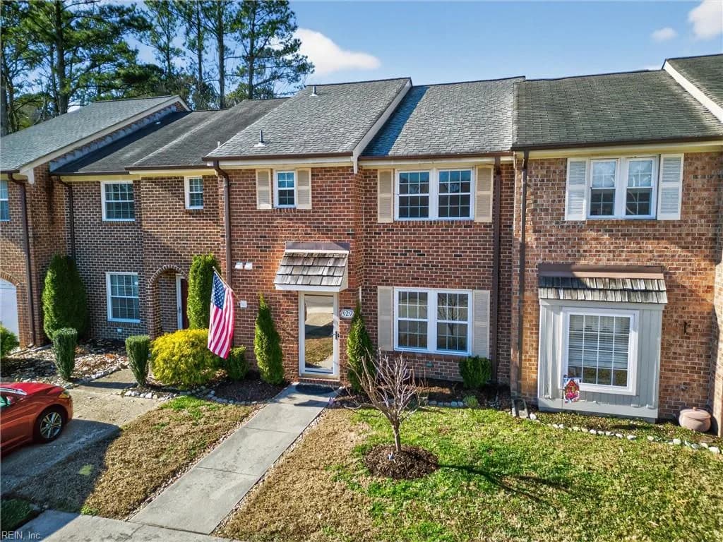 929 Welch CIR, VIRGINIA BEACH VA 23452 - Main photo