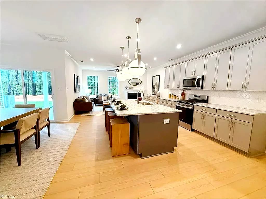 1533 Waltham LN, NEWPORTNEWS VA 23608 - Photo 5