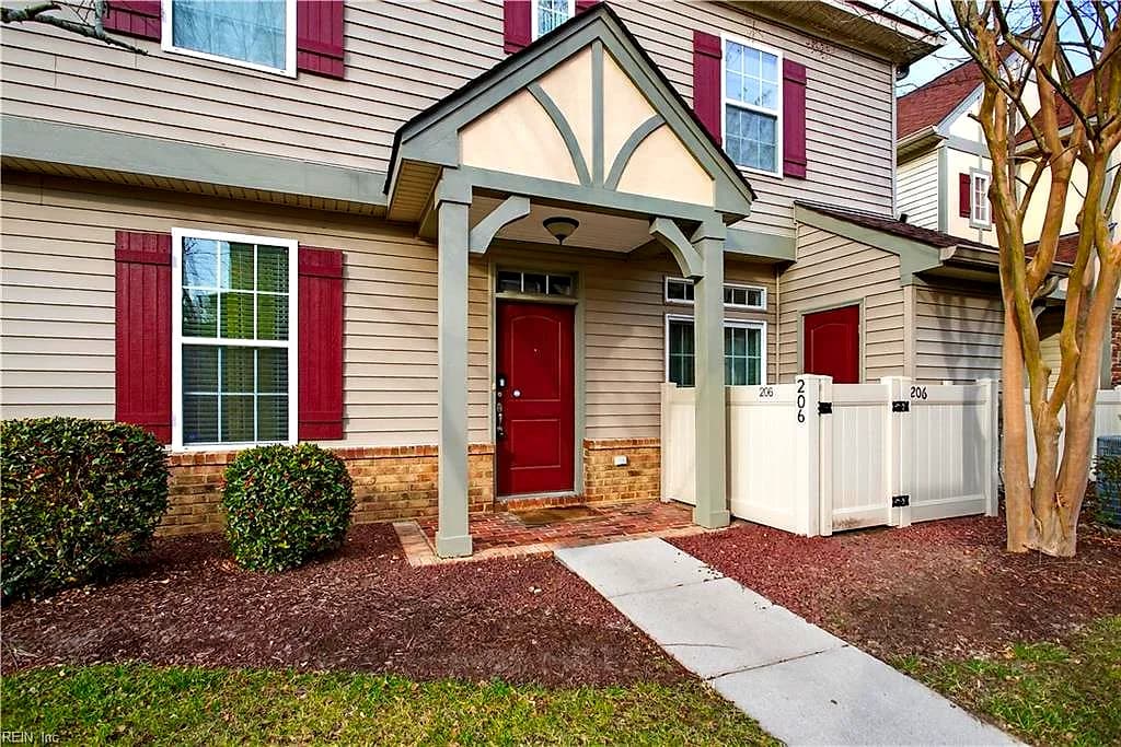 206 Blue Heron TRL, CARROLLTON VA 23314 - Main photo
