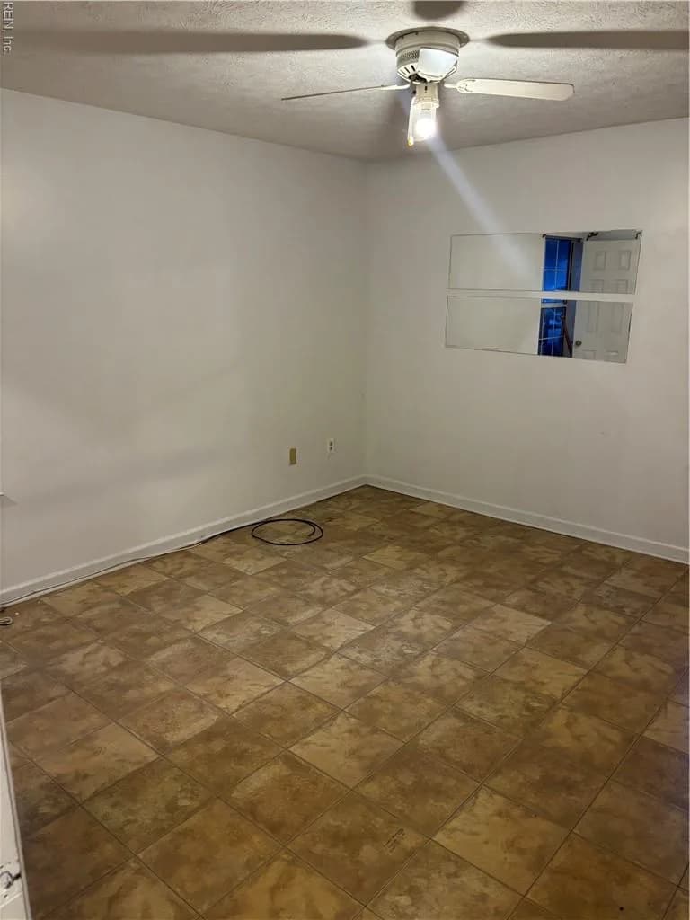 507 Michael Irvin DR, NEWPORTNEWS VA 23608 thumb 7
