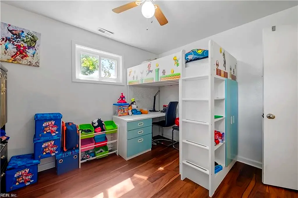 208 York DR, PORTSMOUTH VA 23702 - Photo 5