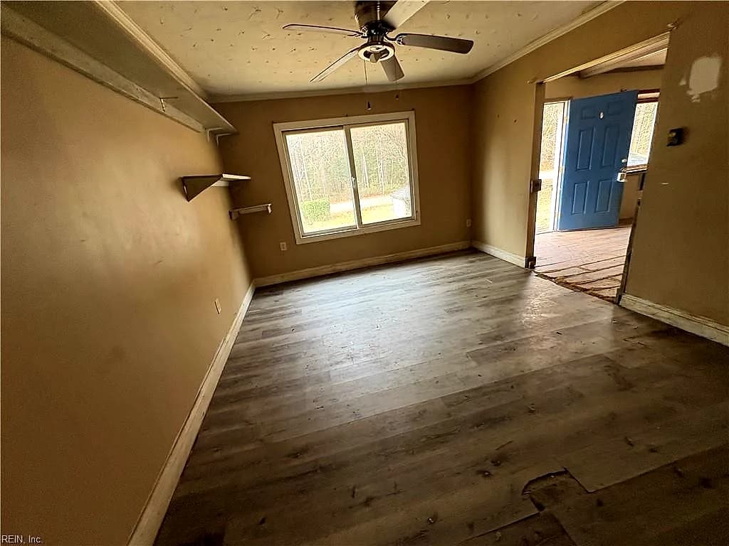 939 Coachpoint RD, HARTFIELD VA 23071 thumb 8