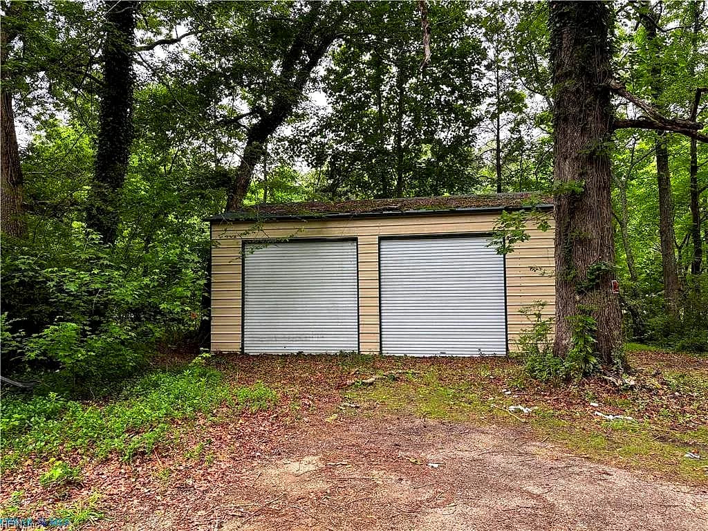 1156 Hallieford RD, HALLIEFORD VA 23068 - Photo 3