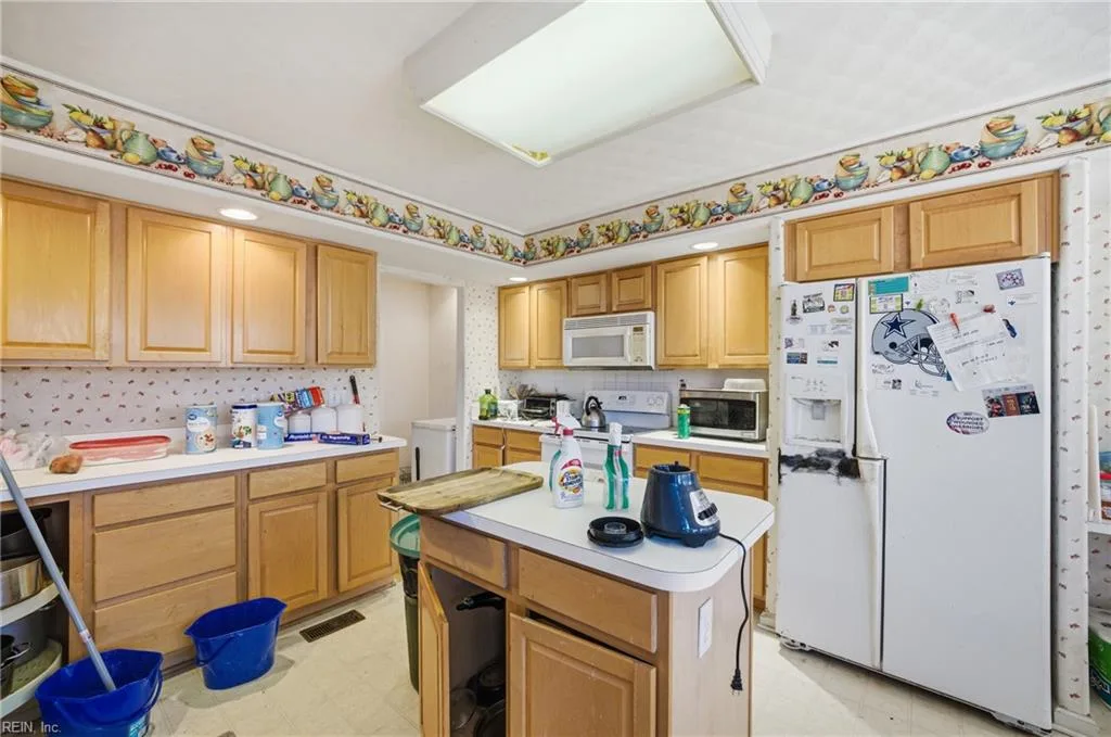 2210 Chesterfield LOOP, CHESAPEAKE VA 23323 thumb 8
