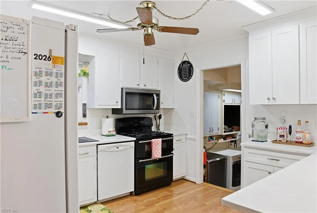 205 Hankins DR, HAMPTON VA 23669 thumb 10