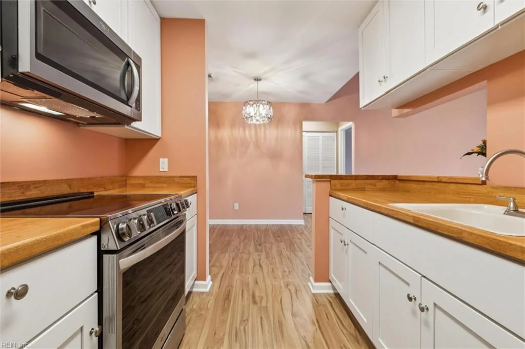 508 Thorncliff DR #303, NEWPORTNEWS VA 23608 thumb 8