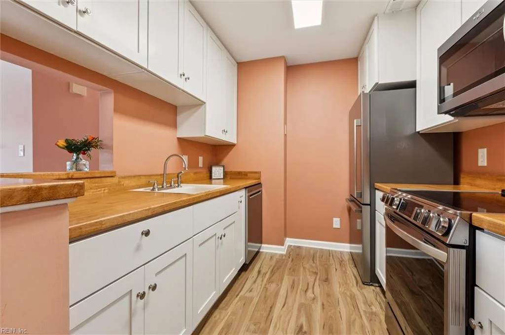 508 Thorncliff DR #303, NEWPORTNEWS VA 23608 thumb 9