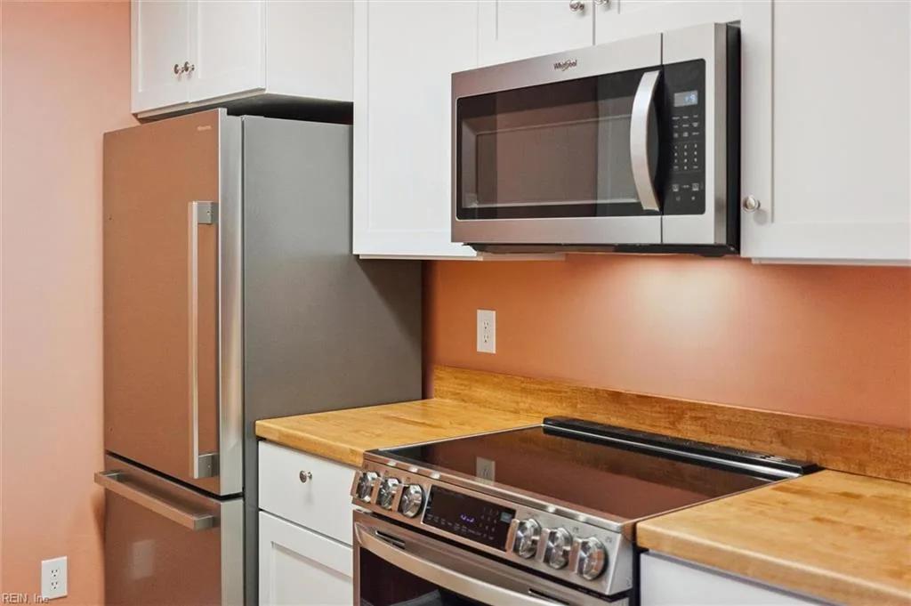 508 Thorncliff DR #303, NEWPORTNEWS VA 23608 thumb 10