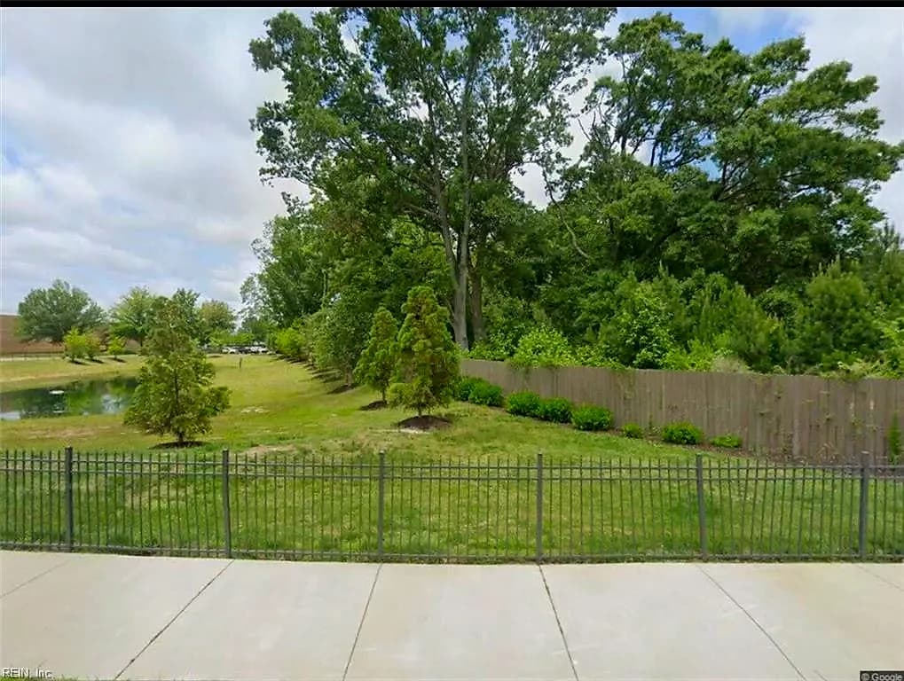 175 Pine Chapel RD, HAMPTON VA 23666 - Main photo