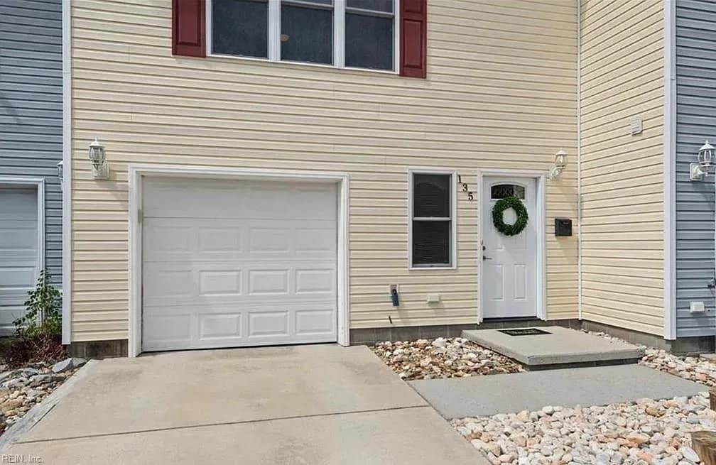 135 S Comanche Cluster, Virginia Beach, VA 23462, USA - Main photo