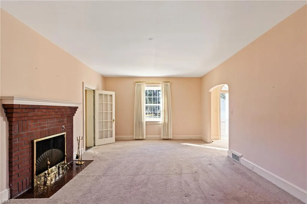 330 Kemp LN, CHESAPEAKE VA 23325 thumb 9