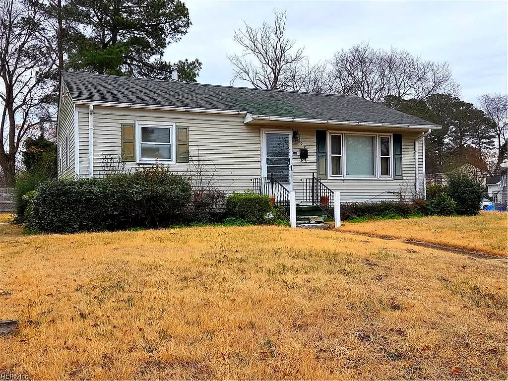 202 BUNCHE BLVD, PORTSMOUTH VA 23701 - Main photo