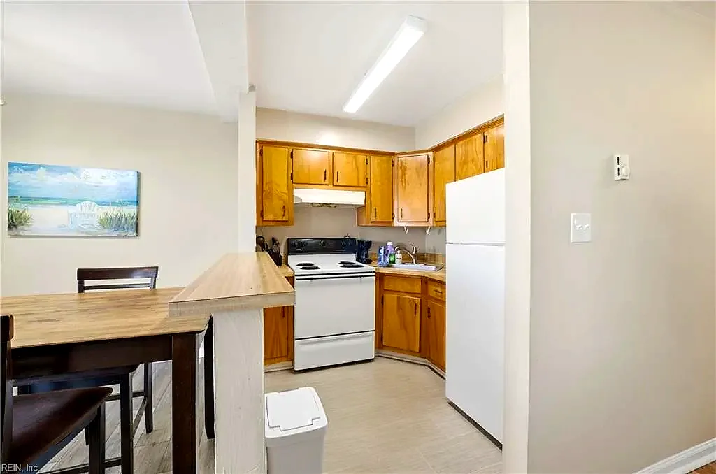 1439 W Ocean View AVE, NORFOLK VA 23503 thumb 11