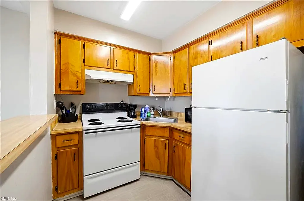 1439 W Ocean View AVE, NORFOLK VA 23503 thumb 12