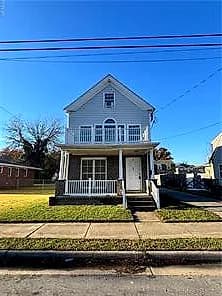 621 Center AVE, NEWPORT NEWS VA 23601 - Main photo