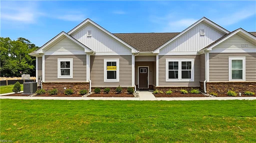 1301 Regal RD #D, SUFFOLK VA 23434 - Photo 3