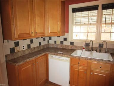 138 Hampton Roads AVE, HAMPTON VA 23661 thumb 8