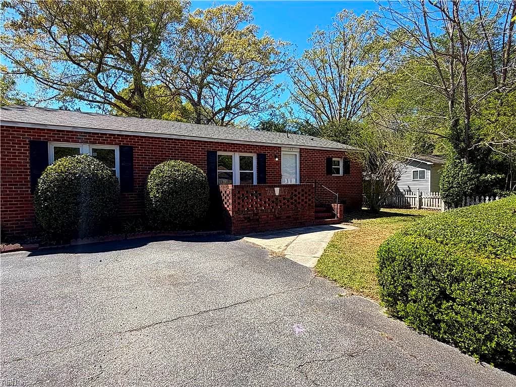 103 Briar LN, WILLIAMSBURG VA 23188 - Main photo
