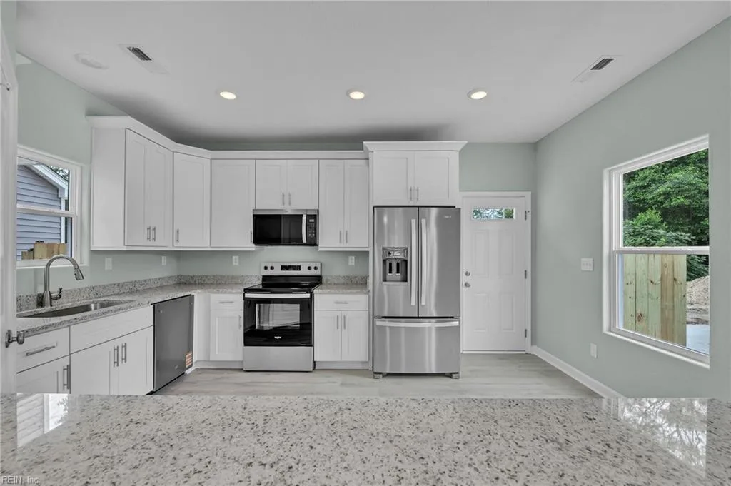 415 A Elcinoca DR, ELIZABETHCITY NC 27909 thumb 12