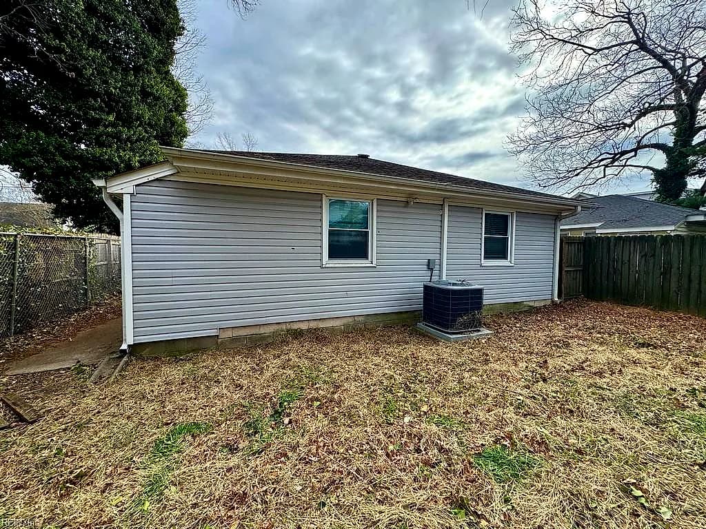 2931 Peronne AVE, NORFOLK VA 23509 - Photo 4