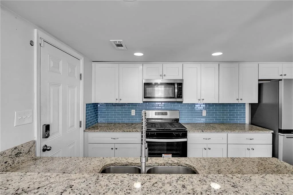 1106 Wide ST, NORFOLK VA 23504 thumb 12