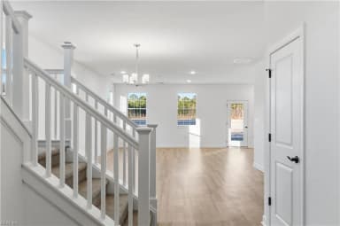 700 Crestfield DR, CHESAPEAKE VA 23320 thumb 5