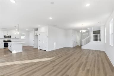 700 Crestfield DR, CHESAPEAKE VA 23320 thumb 9