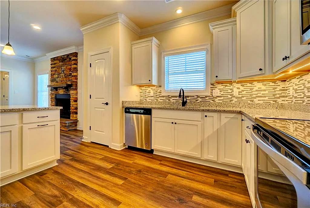 11395 Raynor RD, SMITHFIELD VA 23430 thumb 8