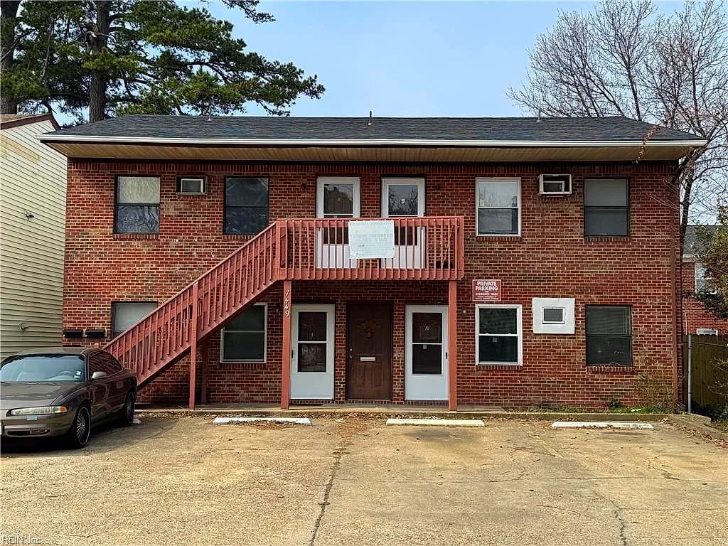 7449 Fenner ST, NORFOLK VA 23505 - Main photo