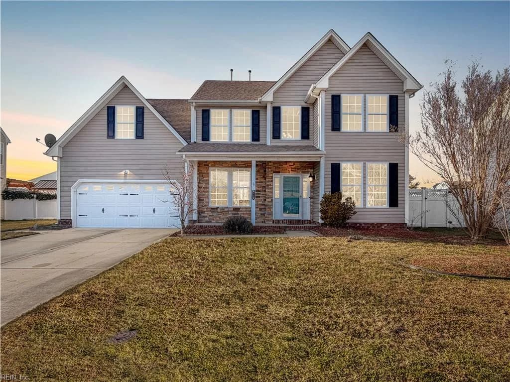 102 Lakes Edge DR, SUFFOLK VA 23434 - Main photo