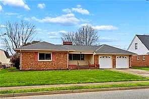 77 Tide Mill LN, HAMPTON VA 23666 - Main photo