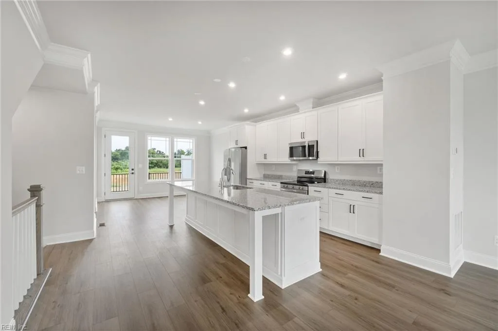 127 Bracewell LN, YORKTOWN VA 23692 thumb 7