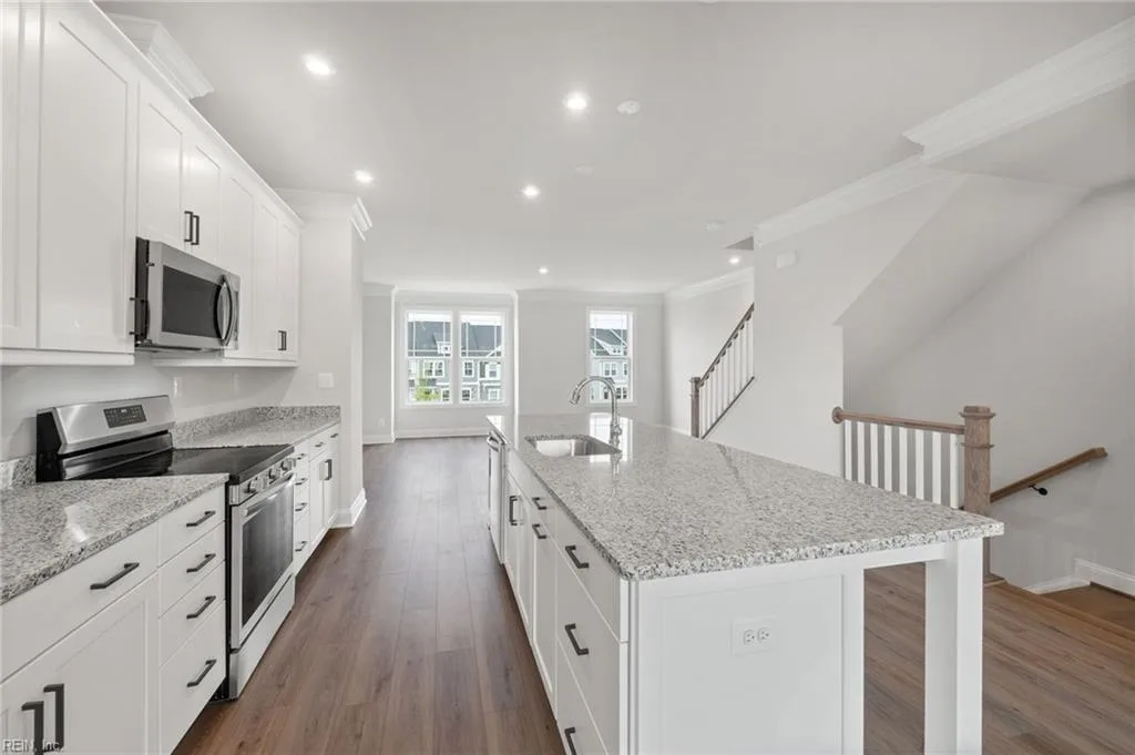 127 Bracewell LN, YORKTOWN VA 23692 thumb 9