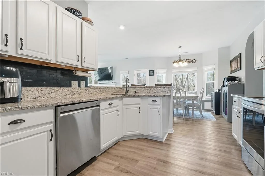 221 Baron BLVD, SUFFOLK VA 23435 thumb 11