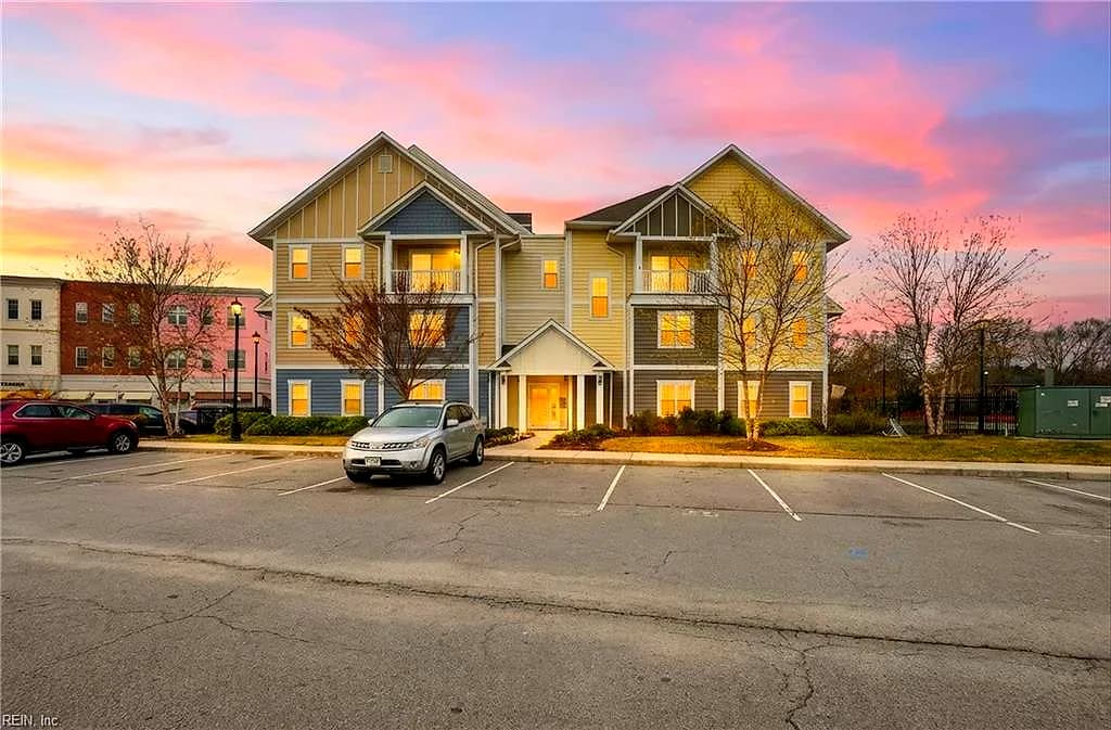 1016 Thoroughgood WAY #104, CHESAPEAKE VA 23324 - Main photo