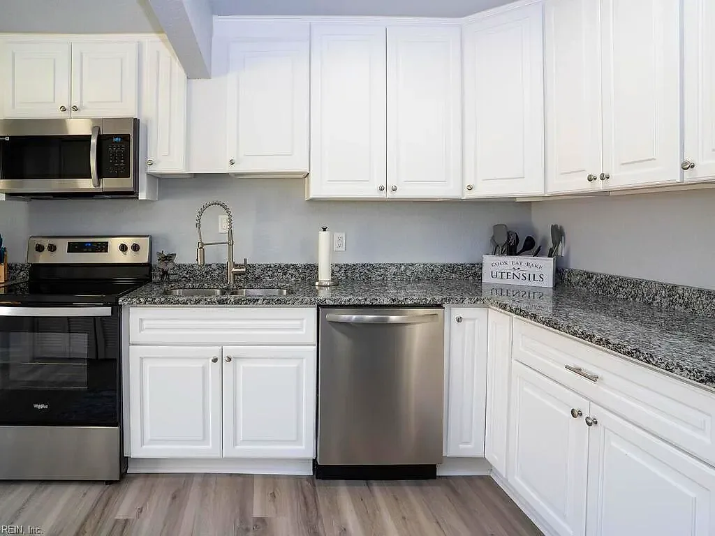 39 W Sunset RD, HAMPTON VA 23669 thumb 7