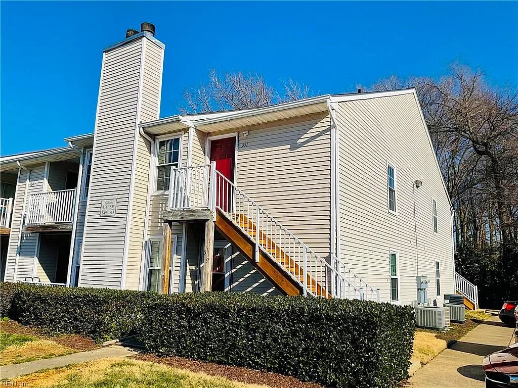 551 Pier CT #204, VIRGINIA BEACH VA 23462 - Main photo