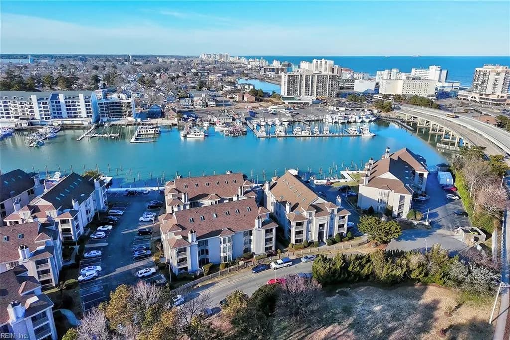 407 Harbour Pt PL #306, VIRGINIABEACH VA 23451 thumb 6