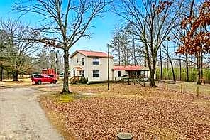 32282 Lightwood DR, IVOR VA 23866 - Main photo