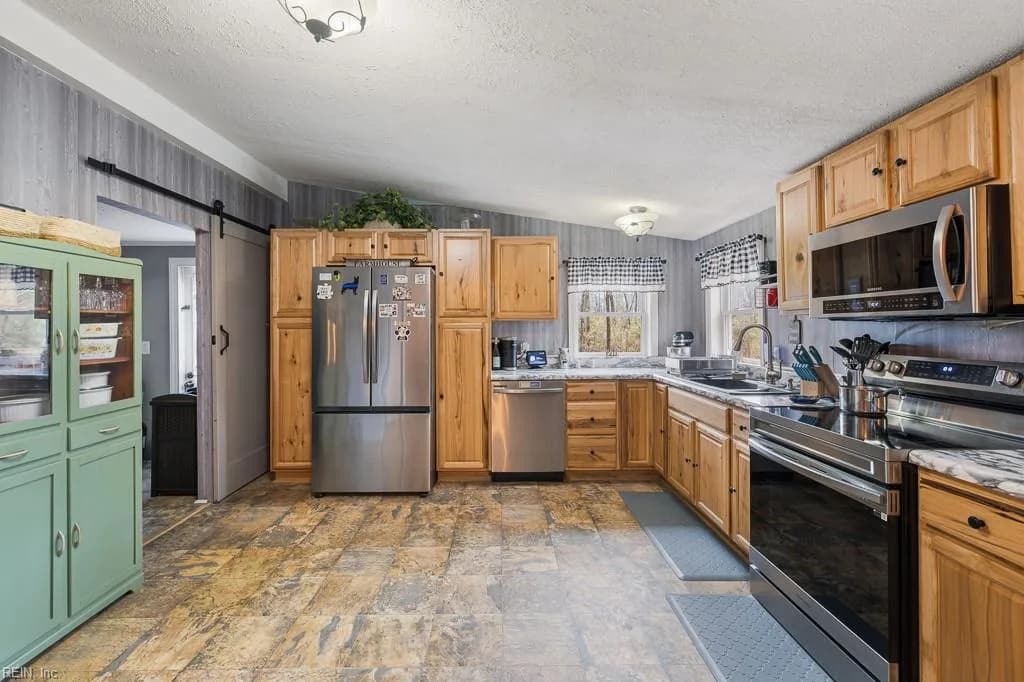 32282 Lightwood DR, IVOR VA 23866 thumb 9