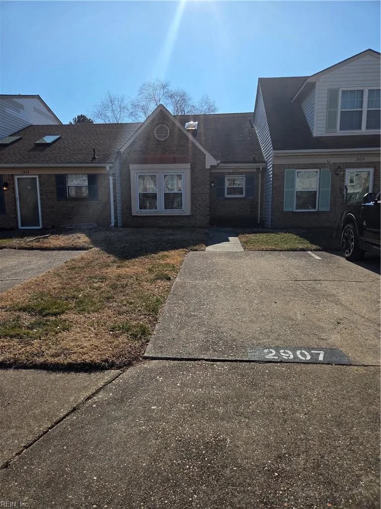 2907 LETA CT, HAMPTON VA 23666 - Main photo